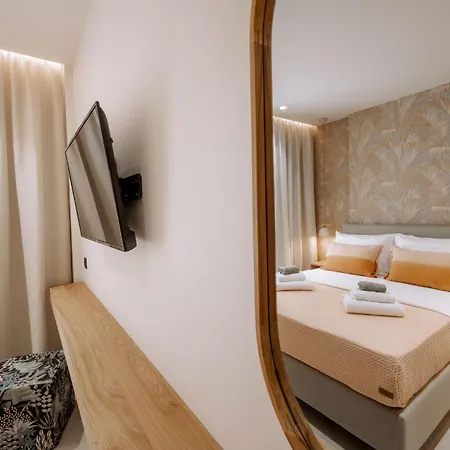 Lineria Luxury Living Apartment