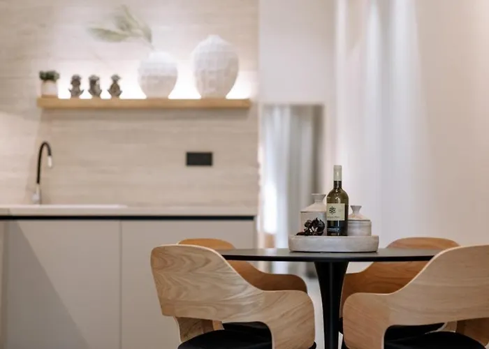 Lineria Luxury Living *
